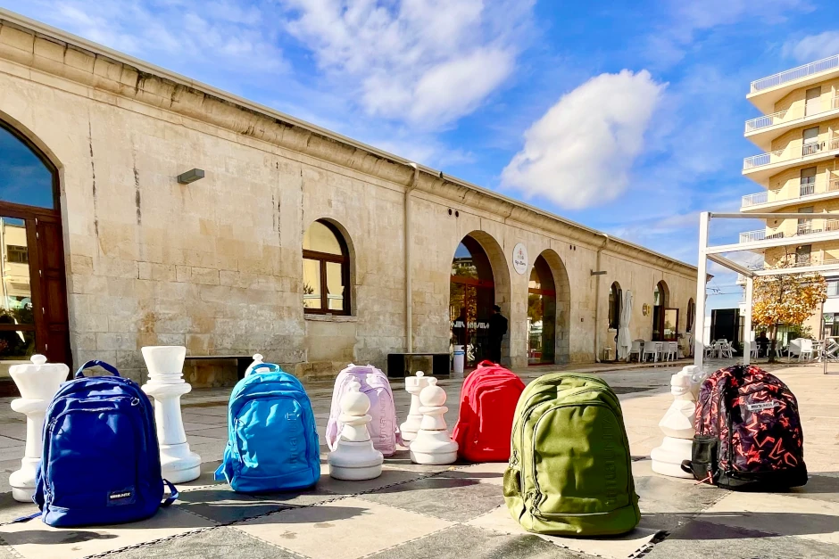 Premi solidali: zaini donati a onlus